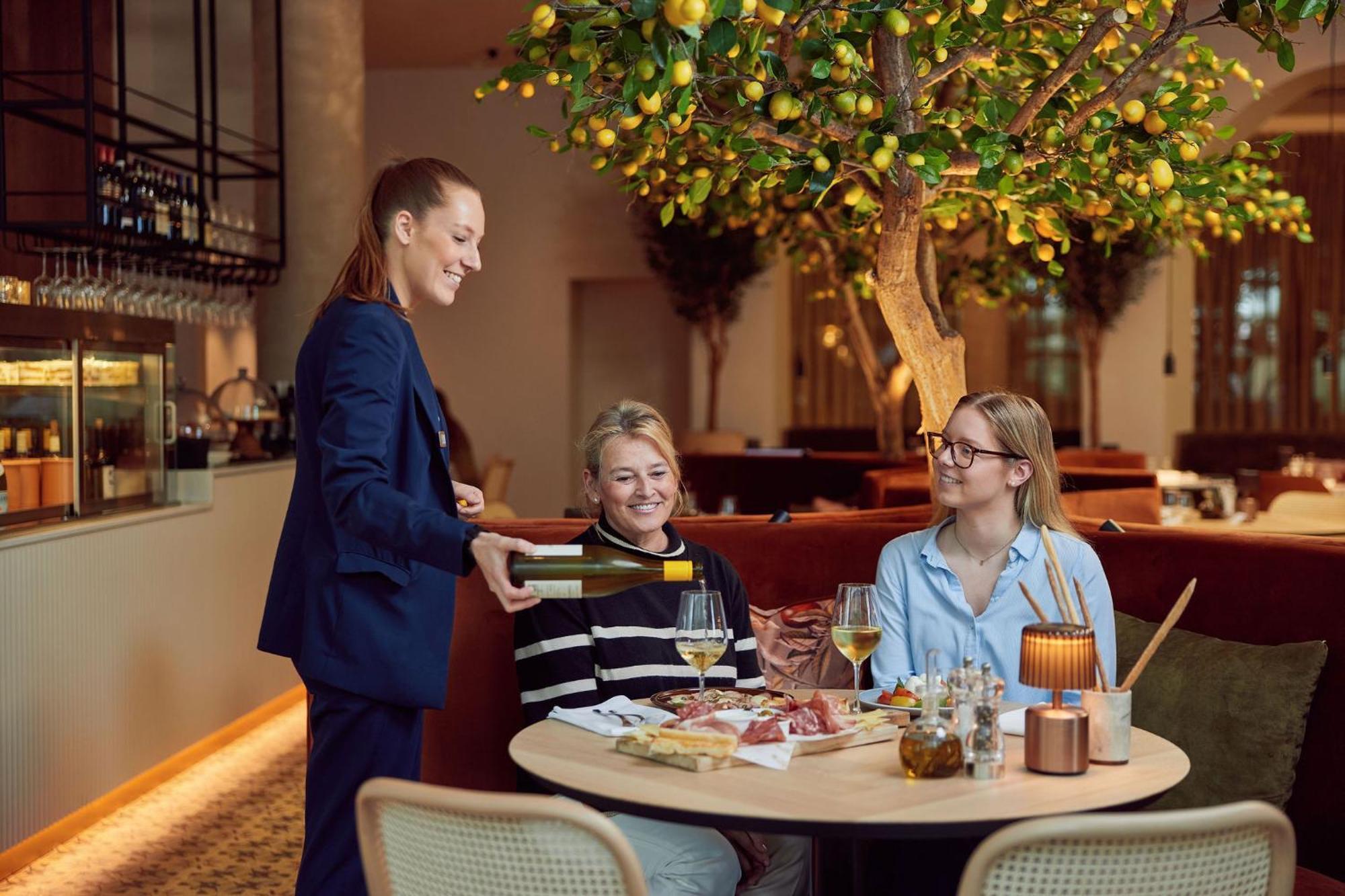 Van Der Valk Hotel Gent Εξωτερικό φωτογραφία